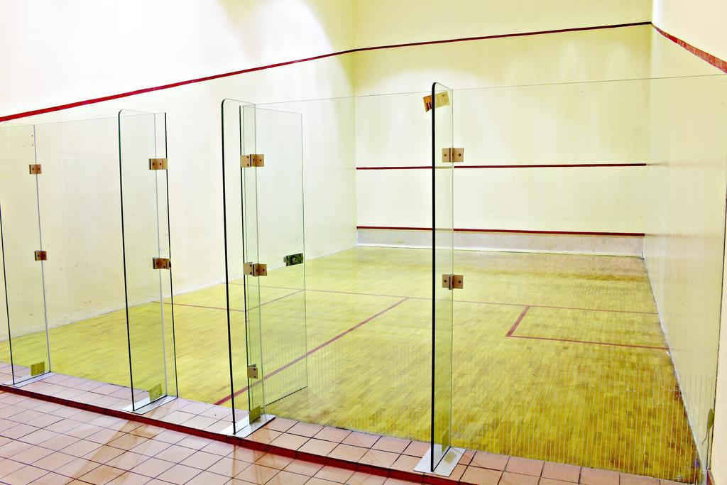 Marina Court Kota Kinabalu- Bigger Group Stay Together- 6 Bedroom Apartments Exterior photo